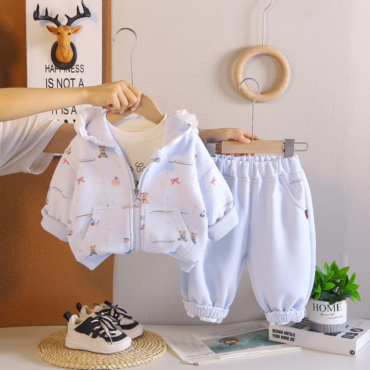 Baby girl hooded long sleeved three piece set