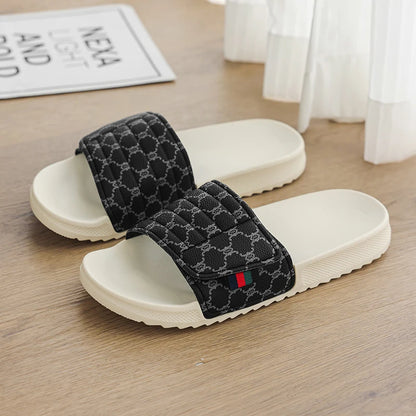 Summer Beach Slippers Men's Fashion Comfortable Breathable Sandals Indoor and Outdoor Sandals Plus Size 46 47