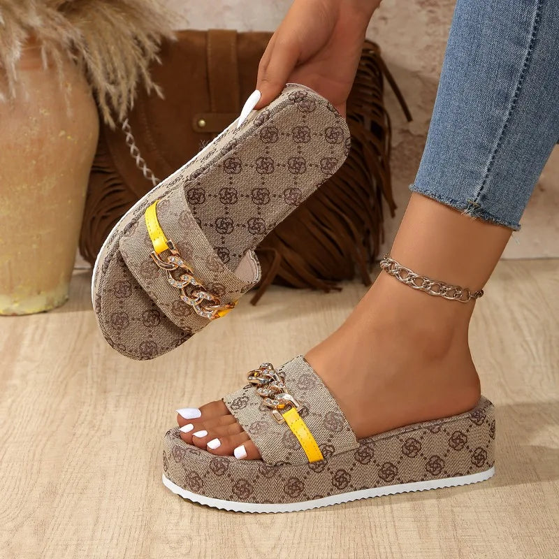 Women Platform Slippers Outdoor Floral Slippers Ladies 2025 New Summer Women Shoes Designer Flat Sandals Beach Slides Women