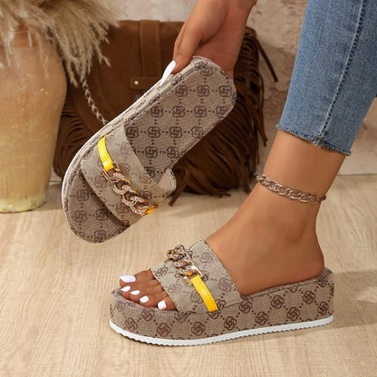 Women Platform Slippers Outdoor Floral Slippers Ladies 2025 New Summer Women Shoes Designer Flat Sandals Beach Slides Women