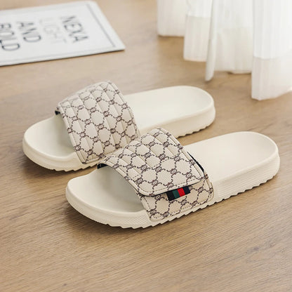 Summer Beach Slippers Men's Fashion Comfortable Breathable Sandals Indoor and Outdoor Sandals Plus Size 46 47