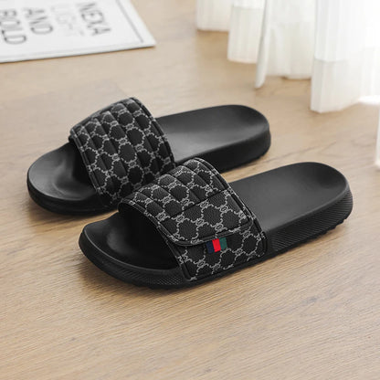 Summer Beach Slippers Men's Fashion Comfortable Breathable Sandals Indoor and Outdoor Sandals Plus Size 46 47