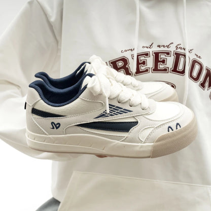 Vintage White Platform Skate Sneakers For Women 2026 Spring New Soft Sole Height Increasing Fashion Versatile Casual Daily Walki