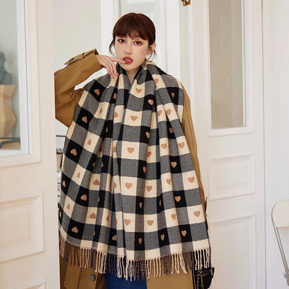 1 Piece of Women's Autumn and Winter Heart-Shaped Scarf, Women's Plaid Comfortable Scarf, Thick Large Blanket Shawl Scarf