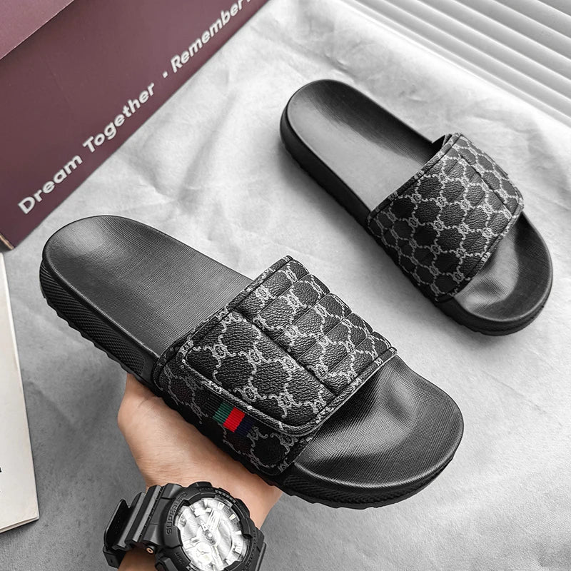 Summer Beach Slippers Men's Fashion Comfortable Breathable Sandals Indoor and Outdoor Sandals Plus Size 46 47