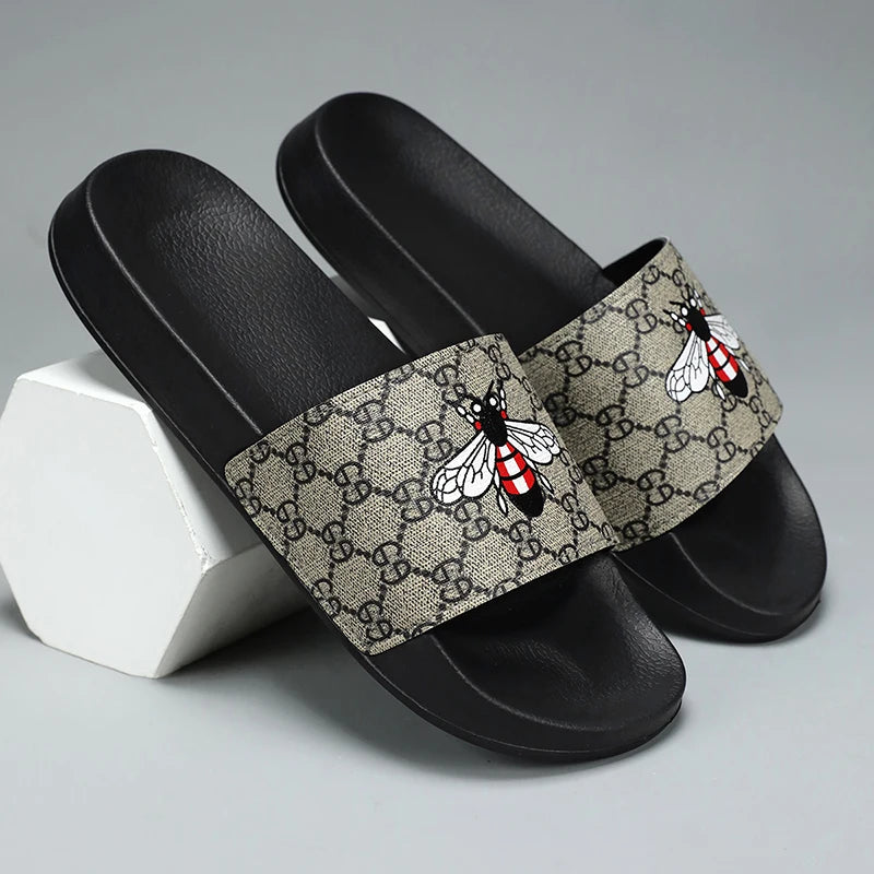 Summer Men's Shoes Sports Casual Slippers New Spring Indoor and Outdoor EVA Shoes Men's Bees Beach Outdoor Garden Sandals